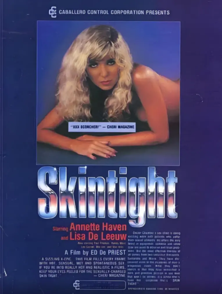 《紧身衣女郎》：性感外表下的复仇火焰，探索女性力量与黑暗面的惊悚佳作！